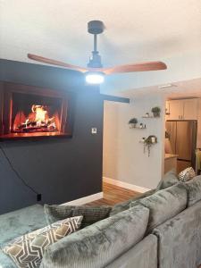 Amelia’s Arena Retreat