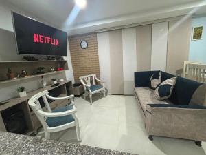 3 Bdrm 2 AC Great location Parking ElPinar5min