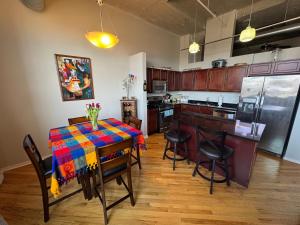 World Cup Luxury Loft - Steps to Fan Fest - Kansas City - Heart of Crossroads