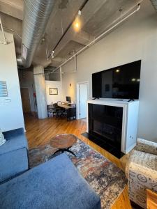 World Cup Luxury Loft - Steps to Fan Fest - Kansas City - Heart of Crossroads