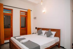 Mond Villa Weligama - Private Surf & Nature Stay near Beach
