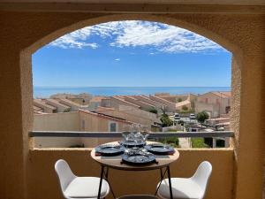 Appartement Saint Pierre la Mer, 4 pers, terrasse, parking privé à 800m de la plage - FR-1-619-152