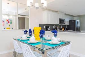 Family Friendly 2 Bd Close to Disney @ Storey Lake 105 3161