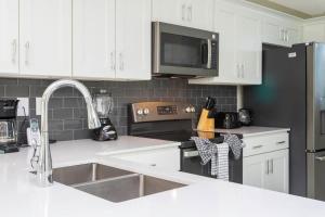 Family Friendly 2 Bd Close to Disney @ Storey Lake 105 3161