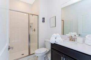 Gorgeous 4 Bd w Pool Close to Disney @ Storey Lake 2963