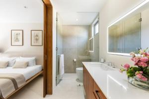 Stunning Seaview Near the Beach