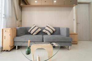 Modern 2BR Thong Lo BTS with Pool, Gym Sauna