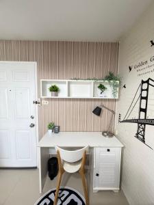 Stadium Area Stay Famous Thai Street Food