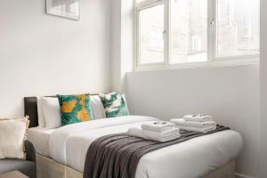 New! Serene Deptford Studio by Station & Greenwich