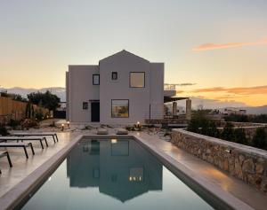 NOUVEAU Villa Leone piscine privée et mer en toile de fond