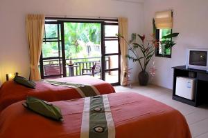 Khaolak Palm Hill Resort