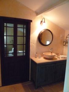 B&B / Chambres d'hotes Mas du Puits d'Amour : photos des chambres