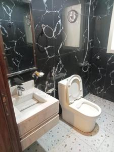 Burj Al Hayat Aleali Services Apartment - Juha