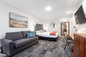 Comfort Inn Deakin Palms