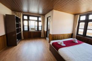 Hotel Tanishq Residency