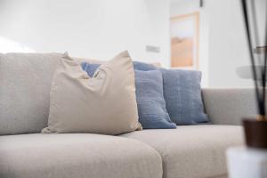 Free housekeeping visits during your stay - StayShort - 2 Bed in Marina that Sleeps 2 with a City View