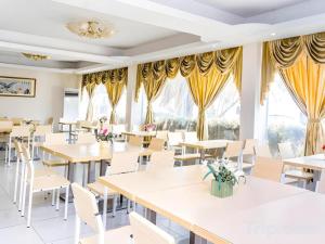 Jian Guo Grand Hotel