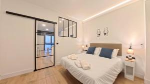 Style and Comfort in Latina, Home for 4