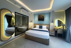 Hotel Romance with Rooftop Swimming Pool