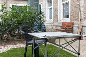 Lovely private rooms in 3BR Shared Apt, with smart TV & WiFi