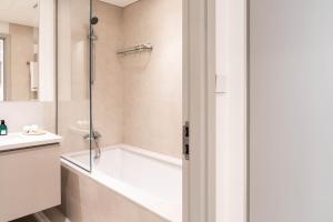 1BR Burj View Apartment In Dubai Creek Harbour