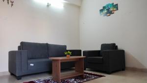 Cozy 2BHK On Manikonda Near Rai Durg for Families