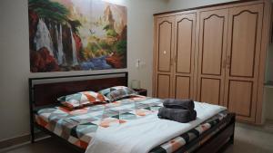 Cozy 2BHK On Manikonda Near Rai Durg for Families