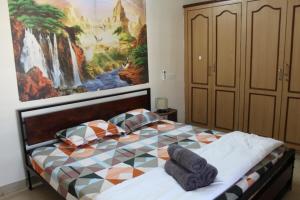 Cozy 2BHK On Manikonda Near Rai Durg for Families