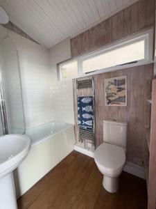 Branscombe Chalet on the Beach