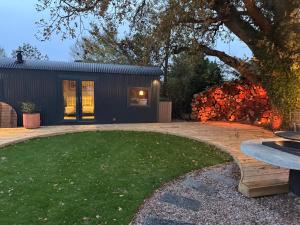 Acorn Hideaway