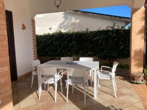 Charming Villa by the Sea in Sicily