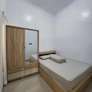 Villa Jingga Joyogrand Malang