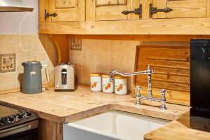 Host & Stay - Mill House BRID