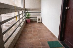 Hotel PKD Vrindavan Near 100 Futta Main Road