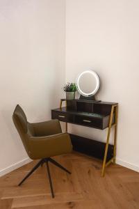 B68 Apartment 25