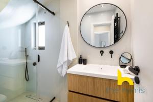 Luxury Maisonette W Jacuzzi & Acropolis View