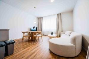 STAYLIGHT Celle Appartement mit 2 Schlafzimmern, Designermöbel und Frühstück