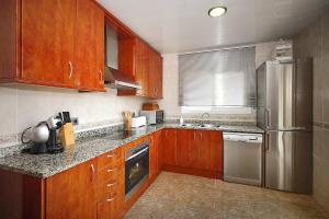 Cozy house with pool