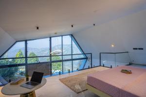 SaffronStays Luna Celeste