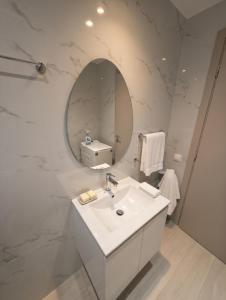 The Varkiza Residence By the Sea