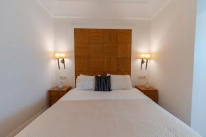 Three-Bedroom Family Suite in Managed Aparthotel - Balcony & Elevator near Taksim Square