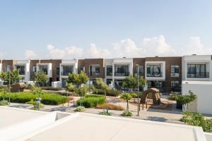 Nasma Luxury Stays - Stylish coastal Villa near beach