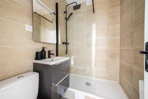 Comfortable Apartment Just Outside Paris in Issy-les-Moulineaux