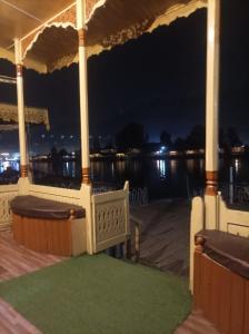 Aristotle Group Of Houseboats