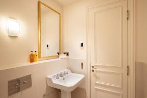 Pick A Flats Apartements with services in Louvre - Rue des Halles