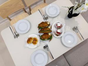 건대입구역 4분, 성수 코코 스테이