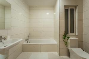 New spacious apartment central Fgura by SF Homes