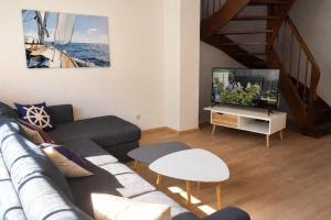 Wohlfuehl-Ferienhaus-mit-grossem-Garten