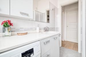 Elegant flat in Solari area - 2 min to Metro M4