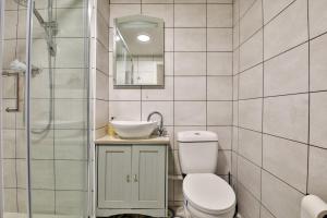 Elegant One-Bedroom Suite at Mount Stuart Square